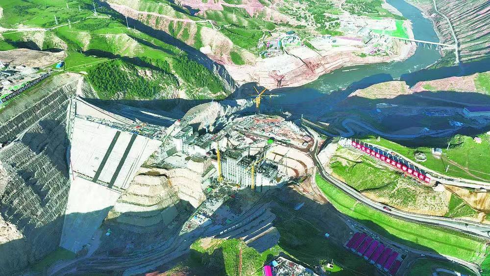 瑪爾擋水電站項目建設現(xiàn)場.jpg